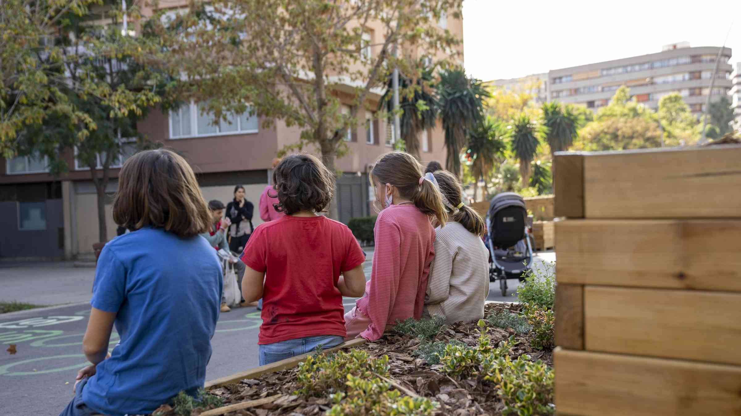 Barcelona greening of neighbourhood squares